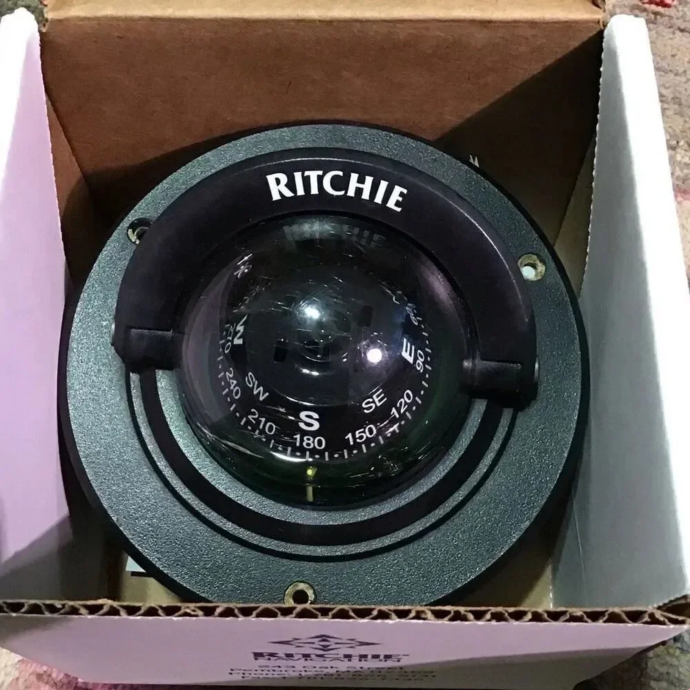 Ritchie F – 50 explore flush mount, Compass